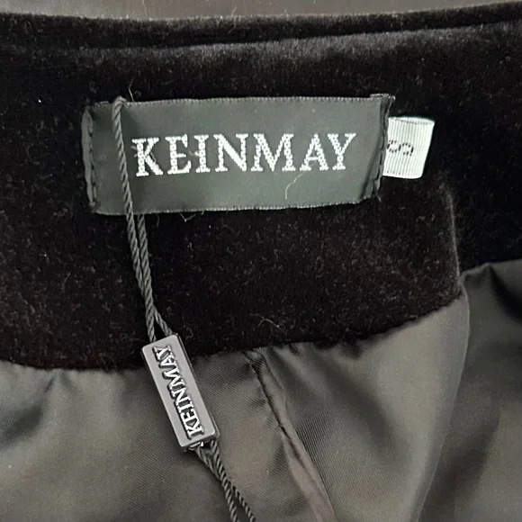 Black Velvet Blazer Dress - Picture 4 of 4